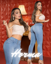 Cargar imagen en el visor de la galería, Jeans Colombianos Denim de Lujo 5584