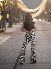 Cargar imagen en el visor de la galería, Pantalón Animal Print Colombiano
