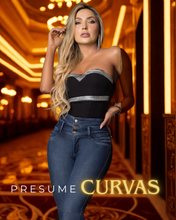 Cargar imagen en el visor de la galería, Jeans Colombianos Bota Campana – REF 3546
