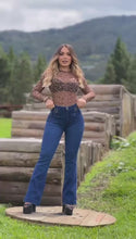 Cargar y reproducir el video en el visor de la galería, Jeans A2 luxury 7128
